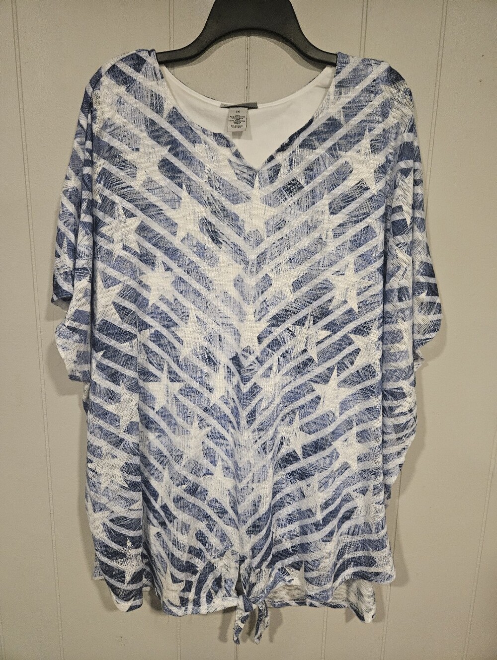 Catherines Womens Sz 2X Tunic Top Blue White Star Print V-Neck Handkerchief Hem